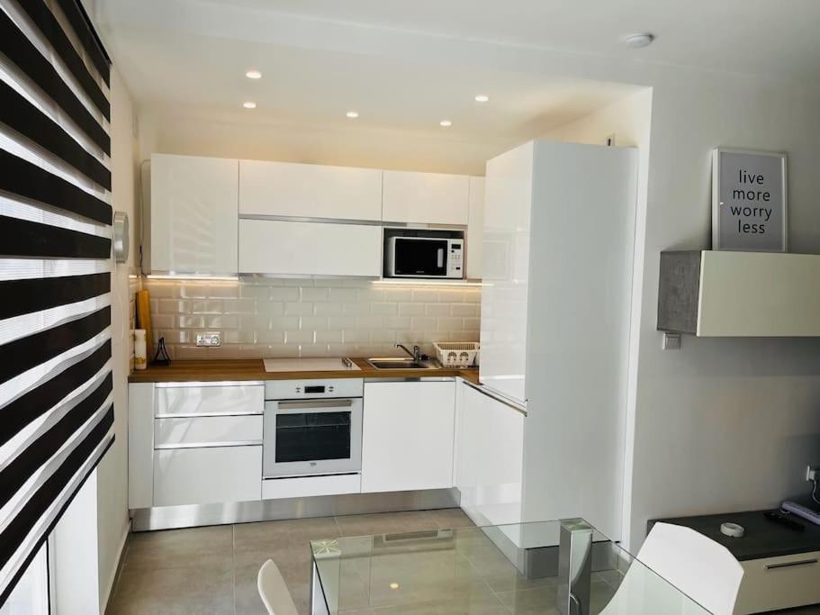 Sliema, Apt7, Stylish 2 Bedroom Apartment With Parking Ngoại thất bức ảnh