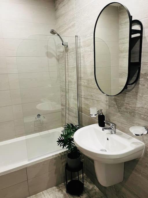 Sliema, Apt7, Stylish 2 Bedroom Apartment With Parking Ngoại thất bức ảnh
